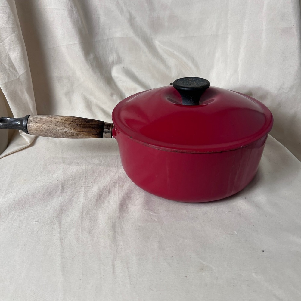 Vintage Le Creuset Red Enameled Cast Iron Sauce Pan Size 20 Wood Handle France